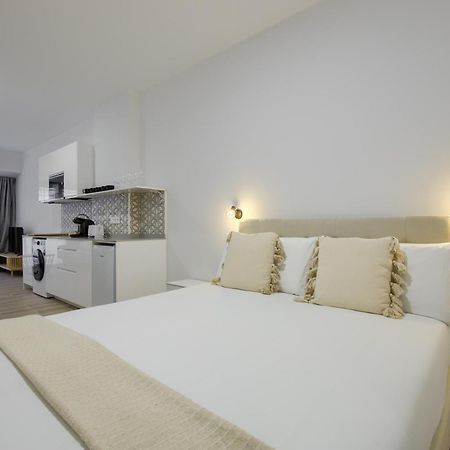 Dobo Madrid Numancia Apartment ภายนอก รูปภาพ