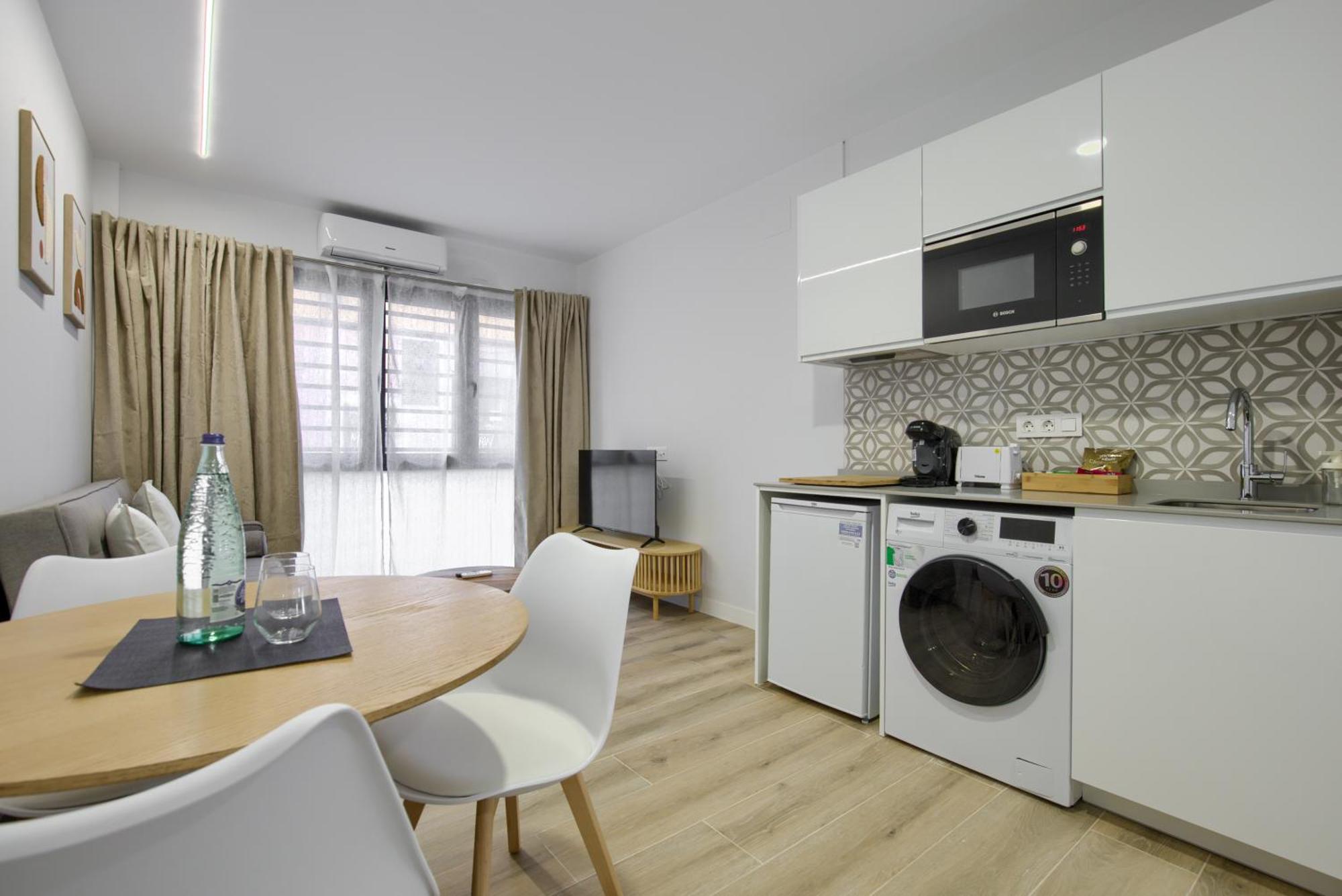 Dobo Madrid Numancia Apartment ภายนอก รูปภาพ