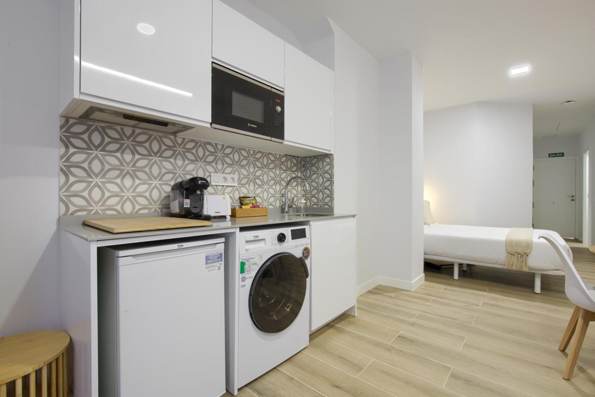 Dobo Madrid Numancia Apartment ภายนอก รูปภาพ