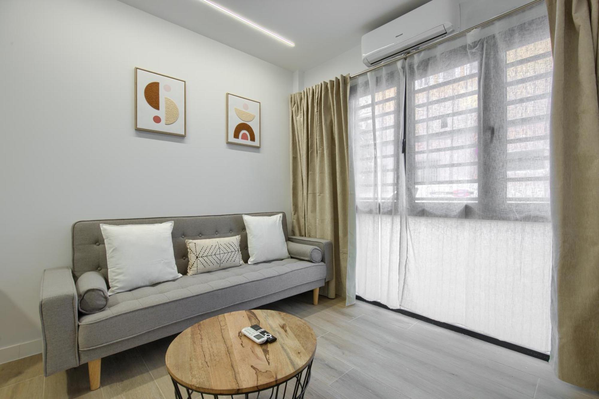 Dobo Madrid Numancia Apartment ภายนอก รูปภาพ