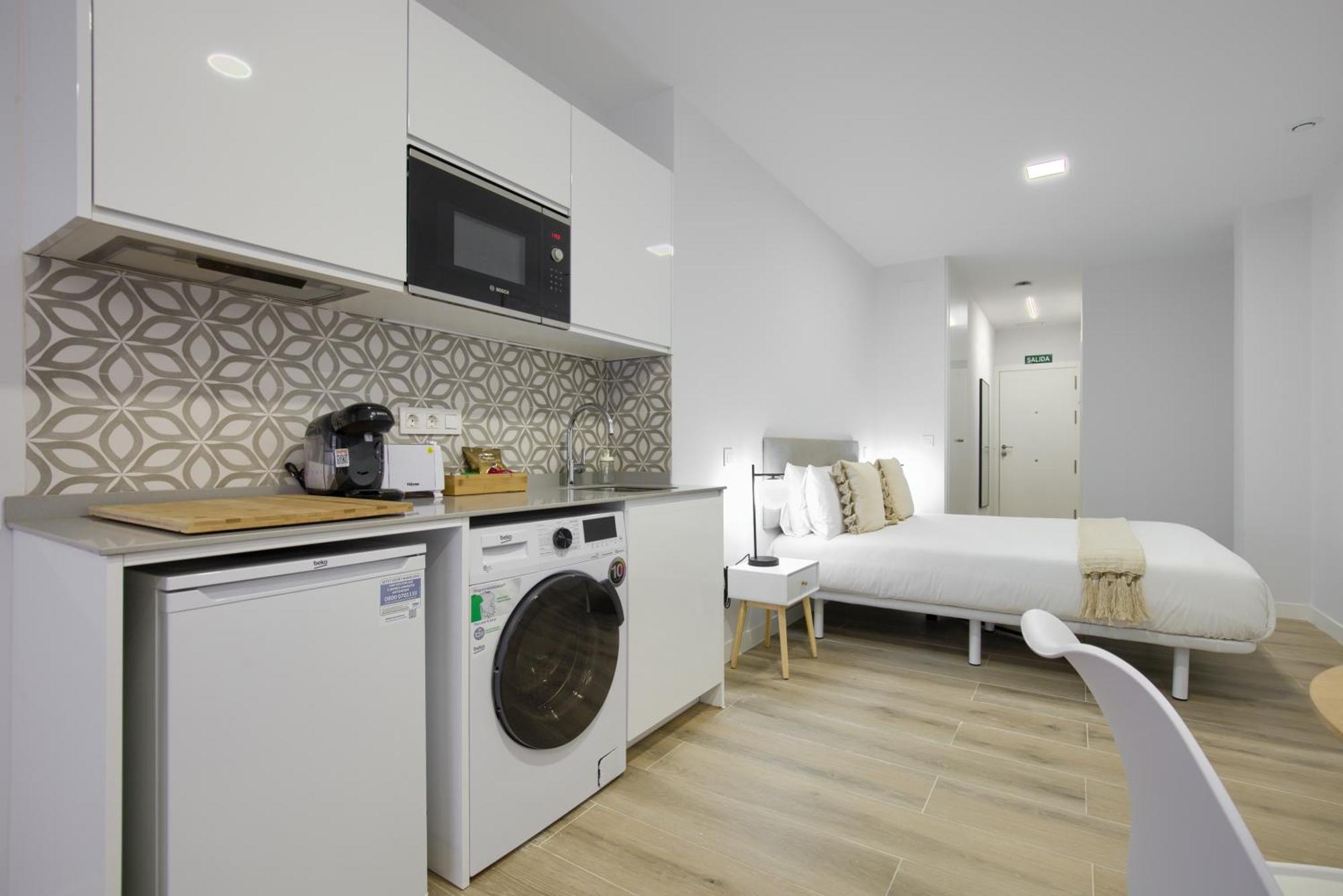Dobo Madrid Numancia Apartment ภายนอก รูปภาพ