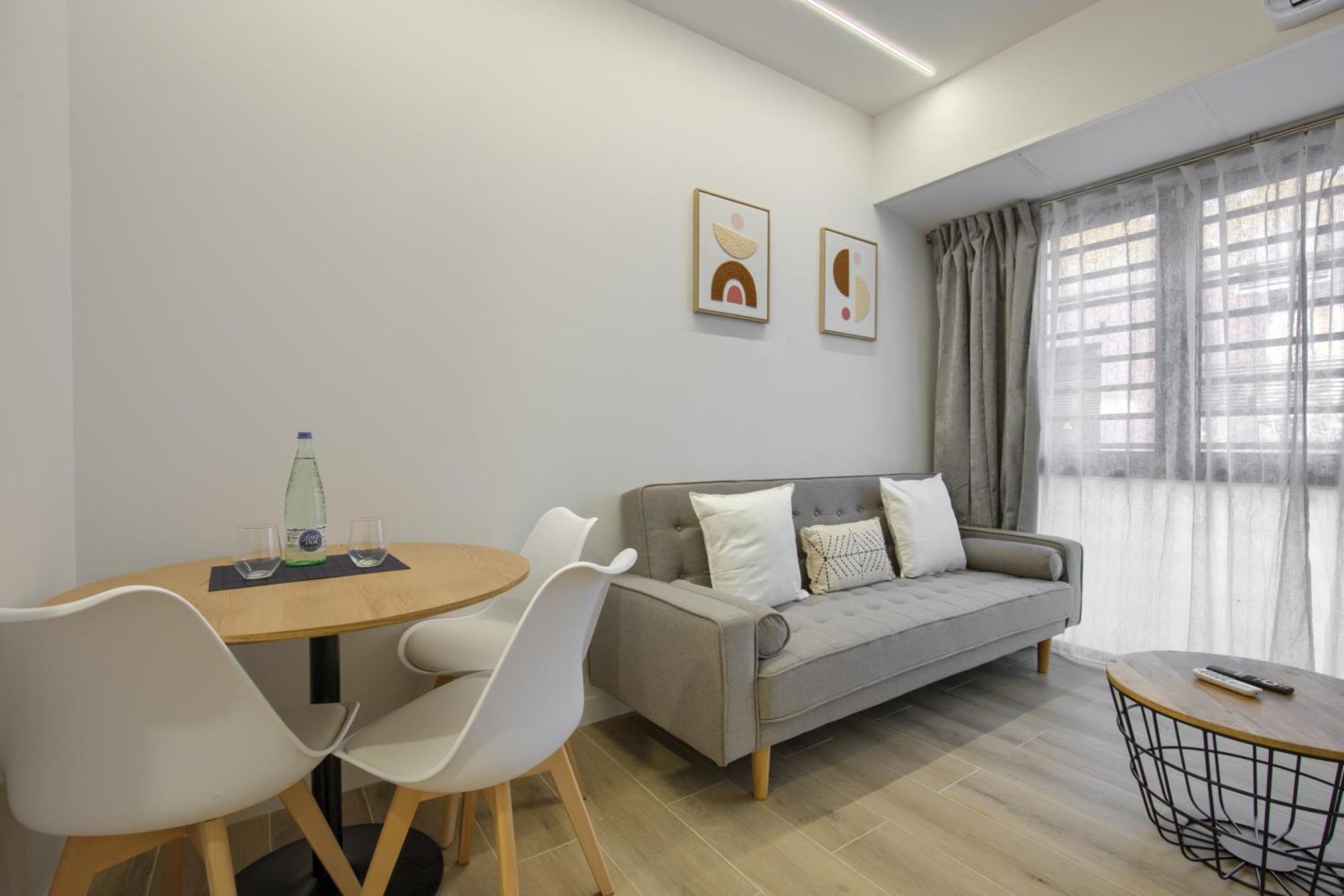 Dobo Madrid Numancia Apartment ภายนอก รูปภาพ