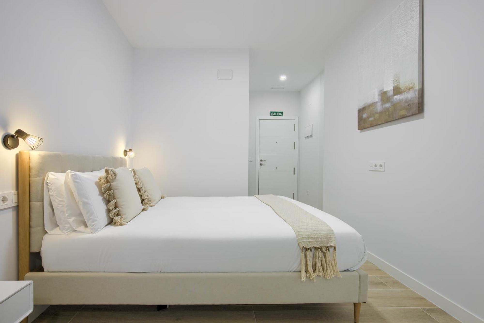 Dobo Madrid Numancia Apartment ภายนอก รูปภาพ