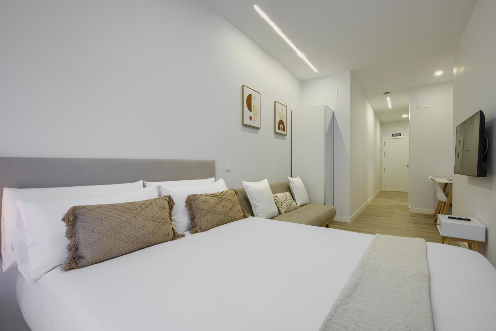 Dobo Madrid Numancia Apartment ภายนอก รูปภาพ