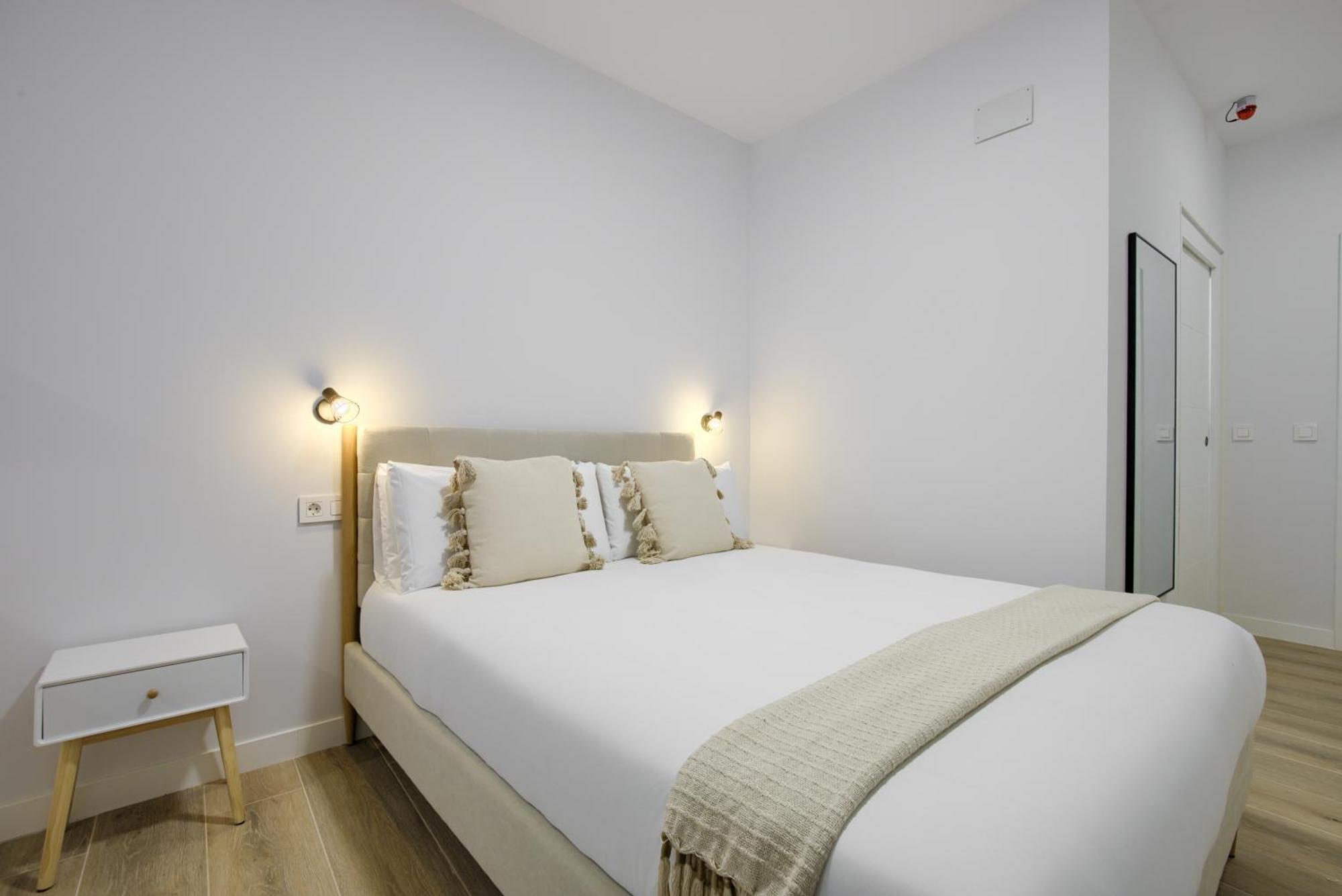 Dobo Madrid Numancia Apartment ภายนอก รูปภาพ