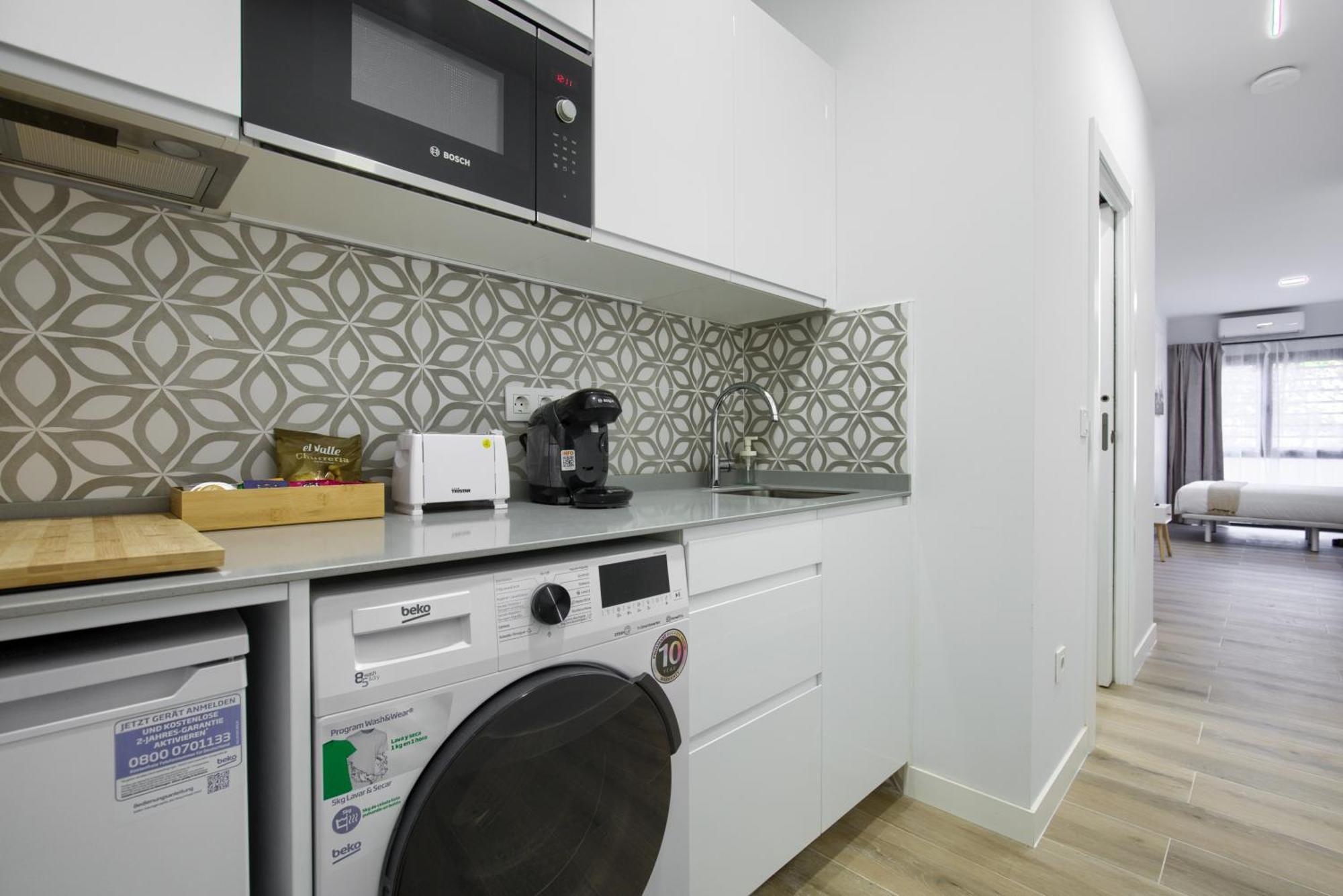 Dobo Madrid Numancia Apartment ภายนอก รูปภาพ